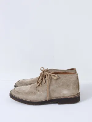 CROSBY MOC-TOE CHUKKA BOOT SAND SUEDE