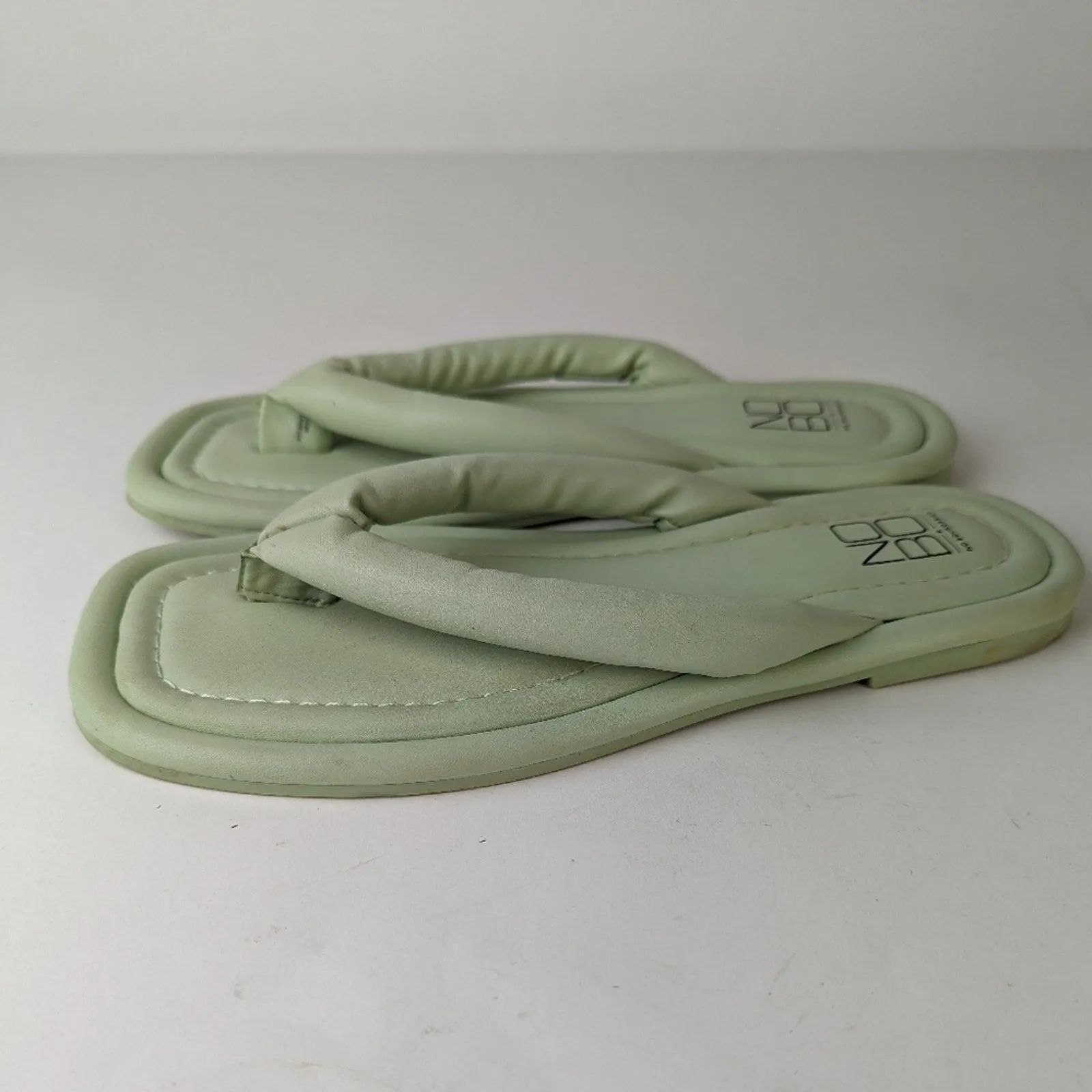 No Boundaries Puffy Flip Flops - 7